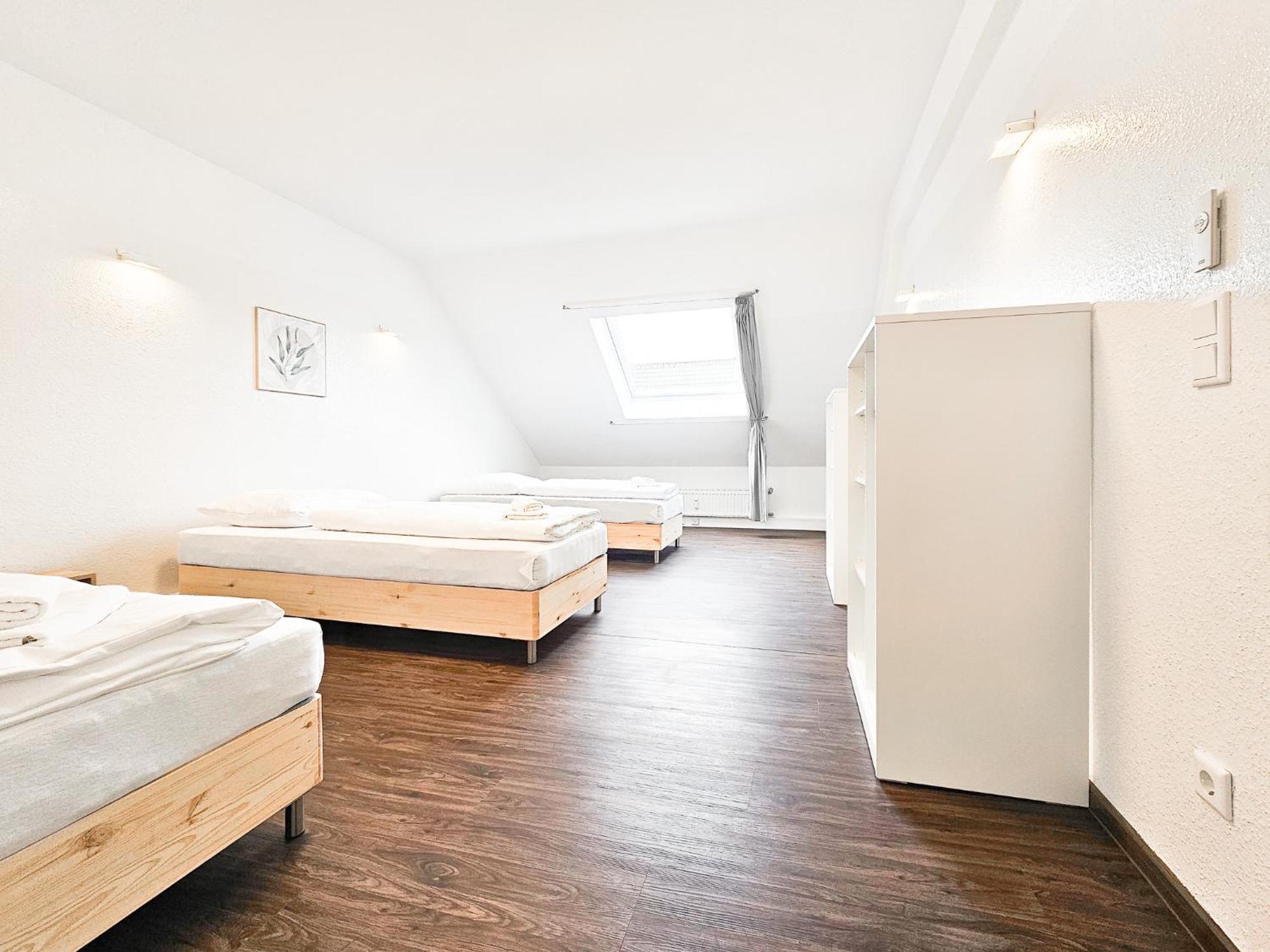 Raj Living - City Center Apartments With 5 Rooms - 10 Min Messe Dus Düsseldorf Exterior foto